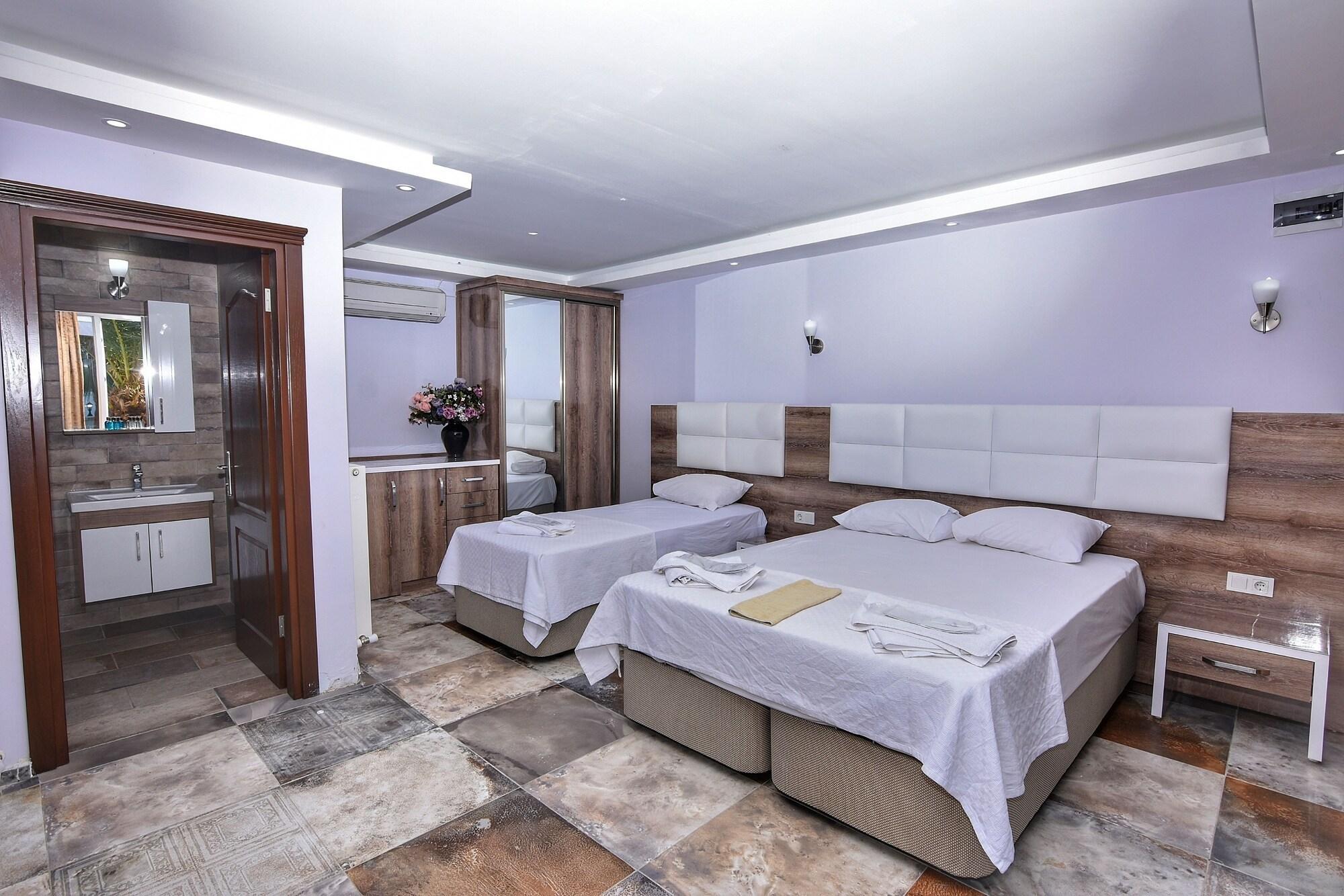 Uzunhan Hotel Айвалык Экстерьер фото