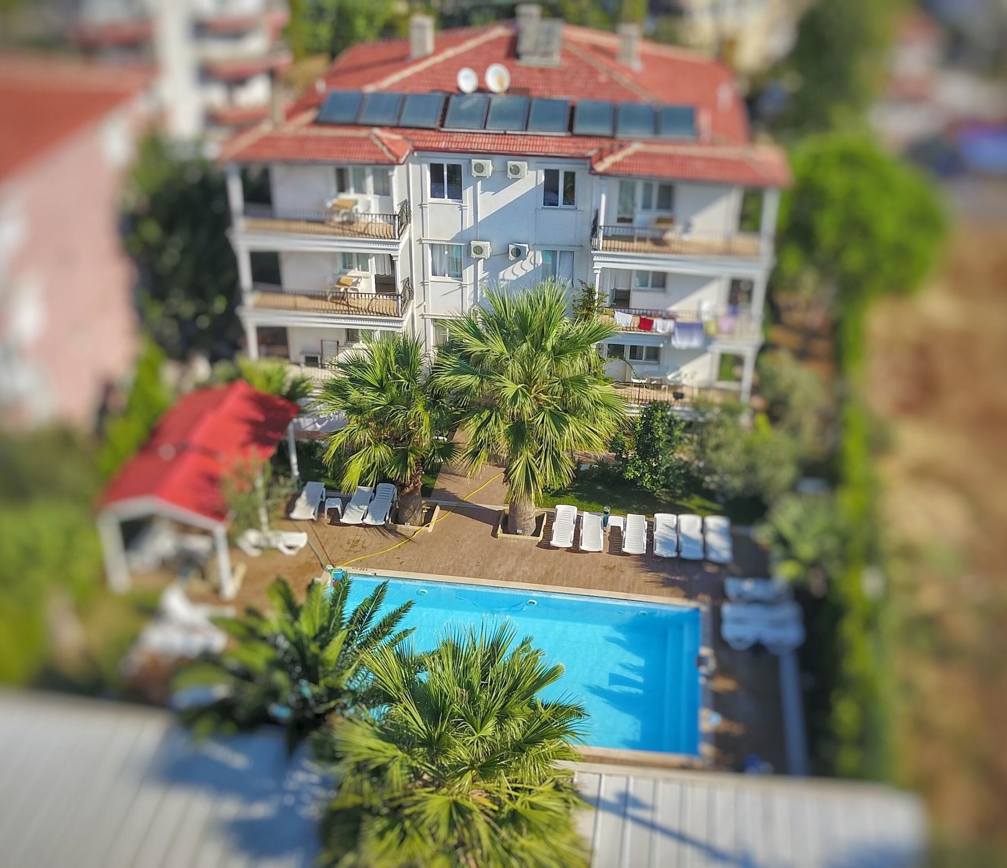 Uzunhan Hotel Айвалык Экстерьер фото