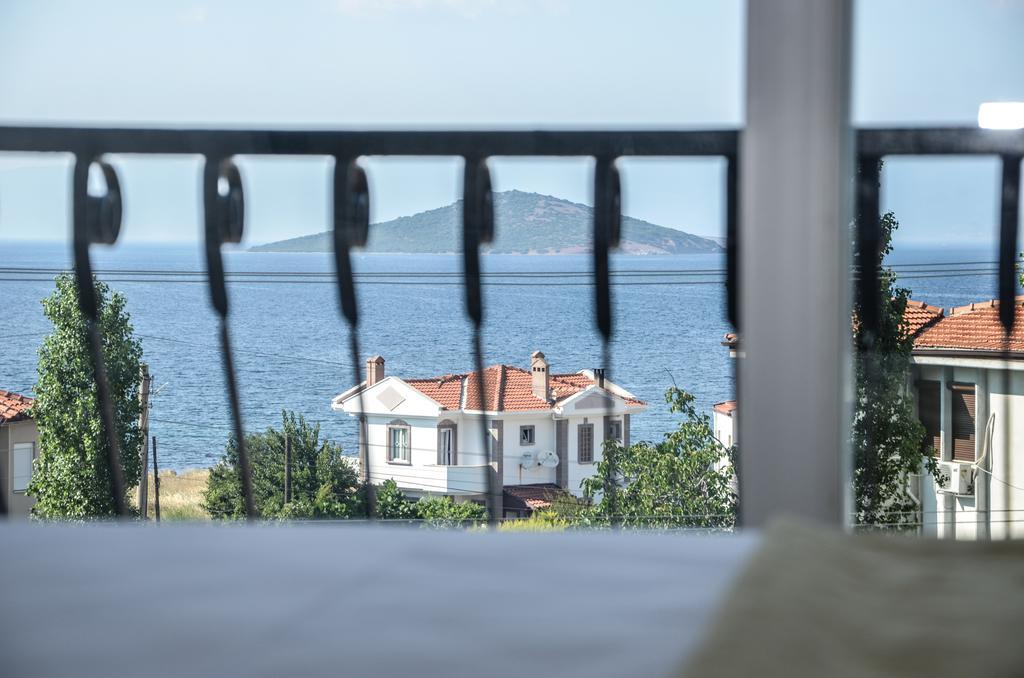Uzunhan Hotel Айвалык Экстерьер фото