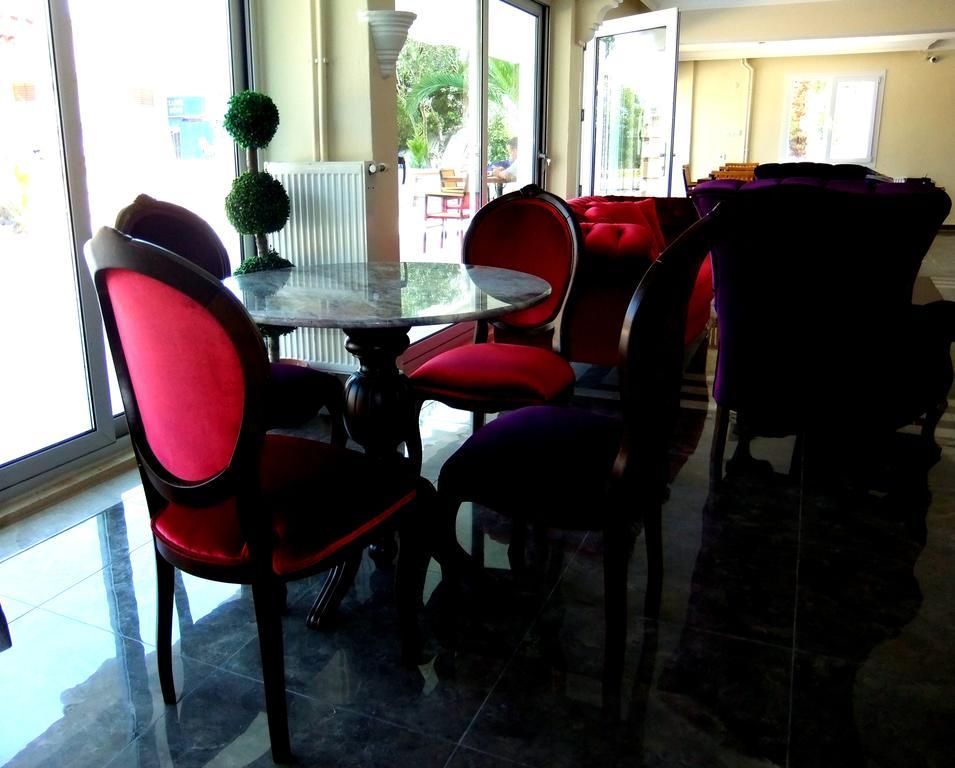 Uzunhan Hotel Айвалык Экстерьер фото