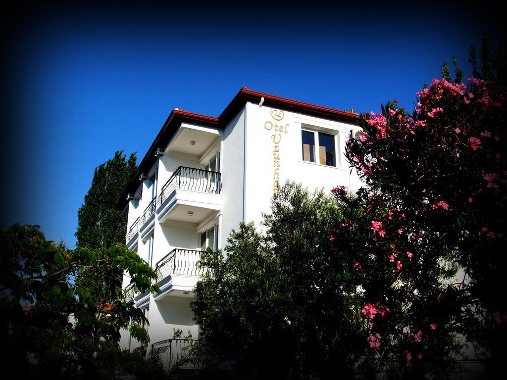 Uzunhan Hotel Айвалык Экстерьер фото